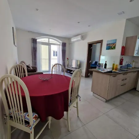 Lejlighed Bright & With Parking, Indoor Pool & Gym San Pawl il-Baħar